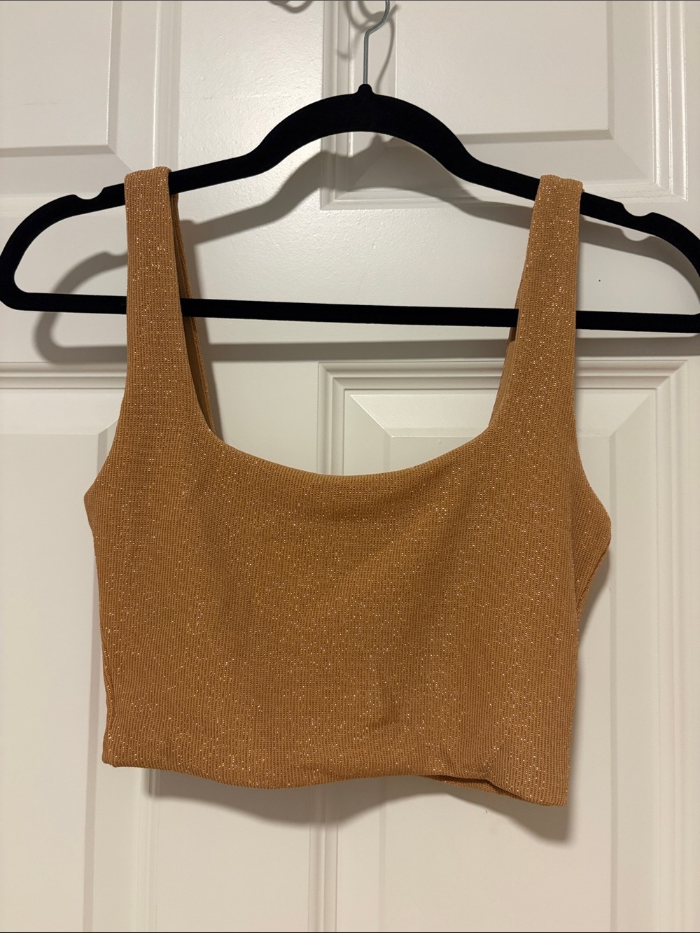 Babaton Metallic gold Square-Neck Cropped Tank